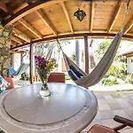 Villa Volcano